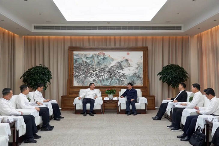 陳志偉會見省電信公司總經(jīng)理石三平一行