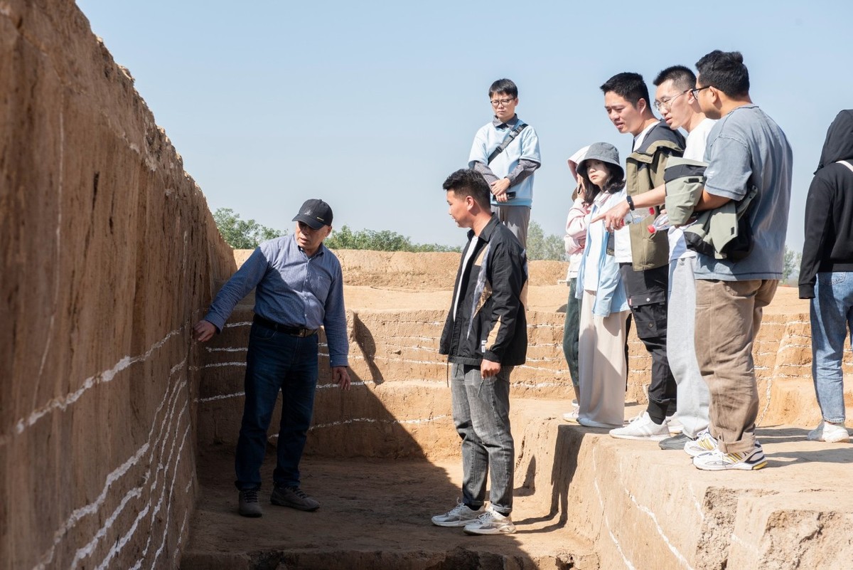 “2023夏文化论坛——年代学研究”顺利召开