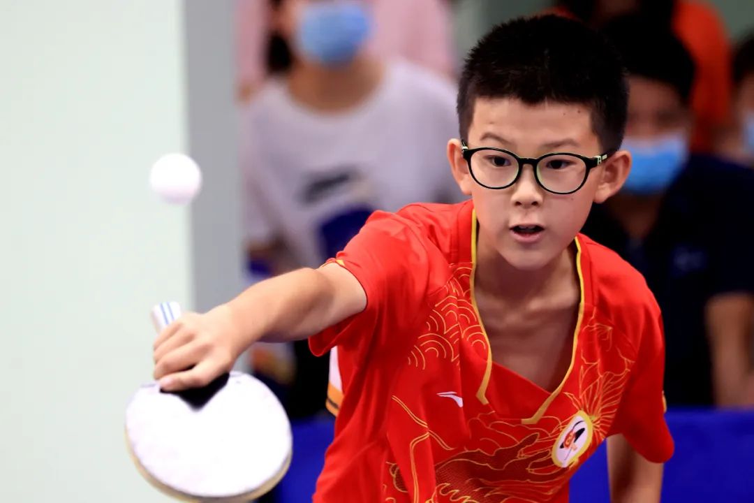 “清风杯”乒乓球挑战赛，“奔跑吧·少年”秋季活动拉开序幕