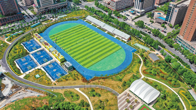  郑州市郑东新区市民体育公园二期建设接近尾声