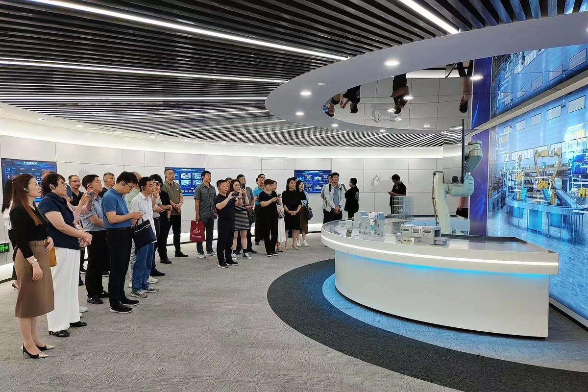 第一期“河南省企业科技 领军人才综合能力提升培训班”成功举办