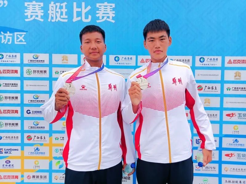 学青会 | “相信自己，明天会更好！” 河南赛艇遗憾摘银