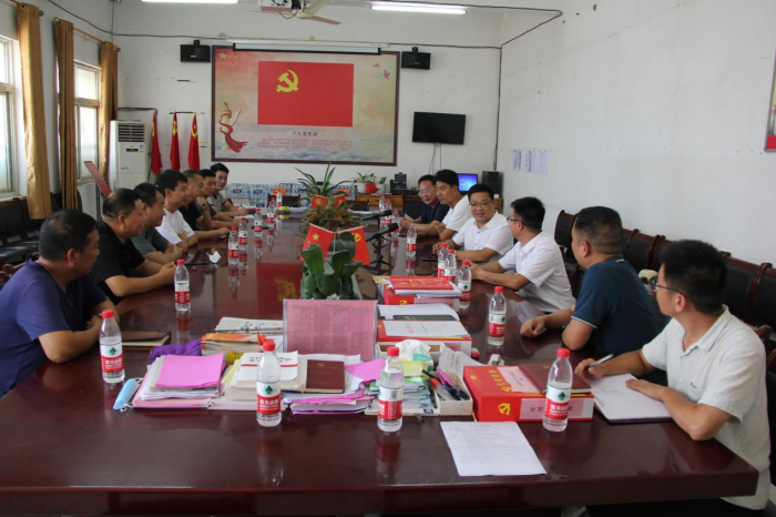 张增强一行先后到马楼乡官庄村,张官营镇刘寨村,赵村镇赵村村,下汤镇