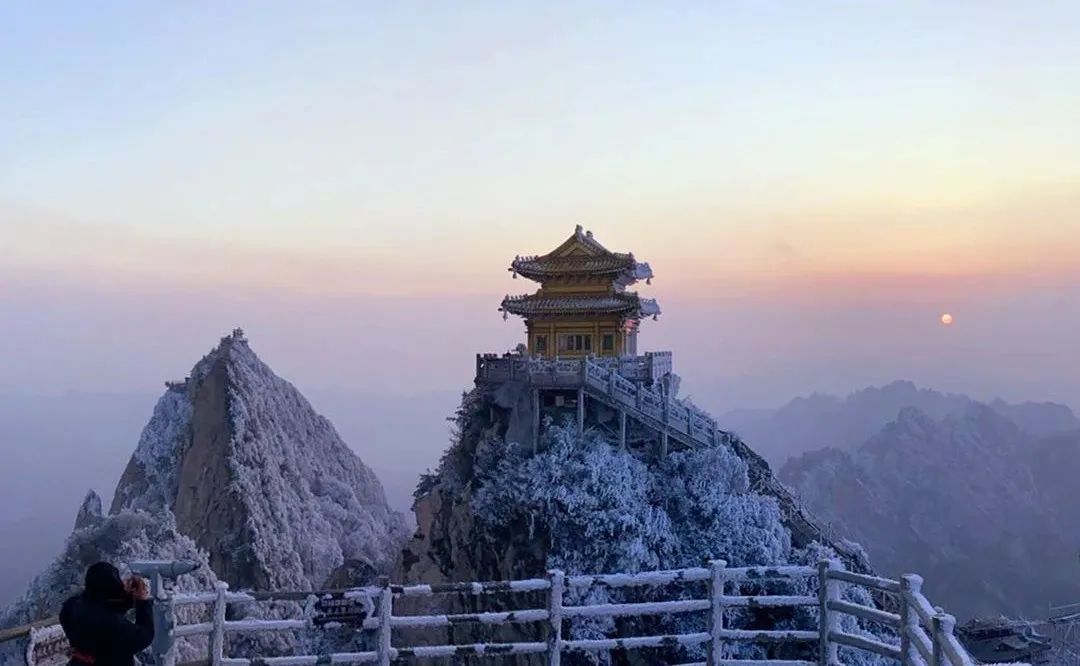 老君山：雪一落就美成了诗