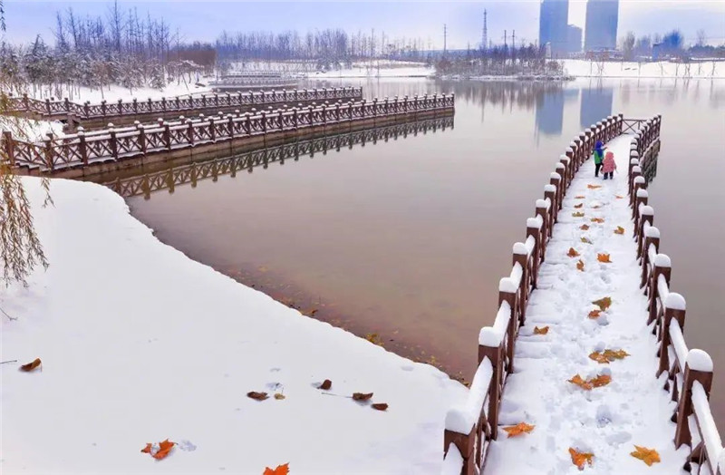 雪后许昌 一帧一画美出“天际”