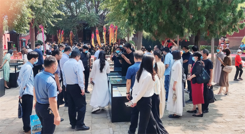 启卷知新 文脉流长——2022年河南省中华传统晒书活动启动仪式在嘉应观举行