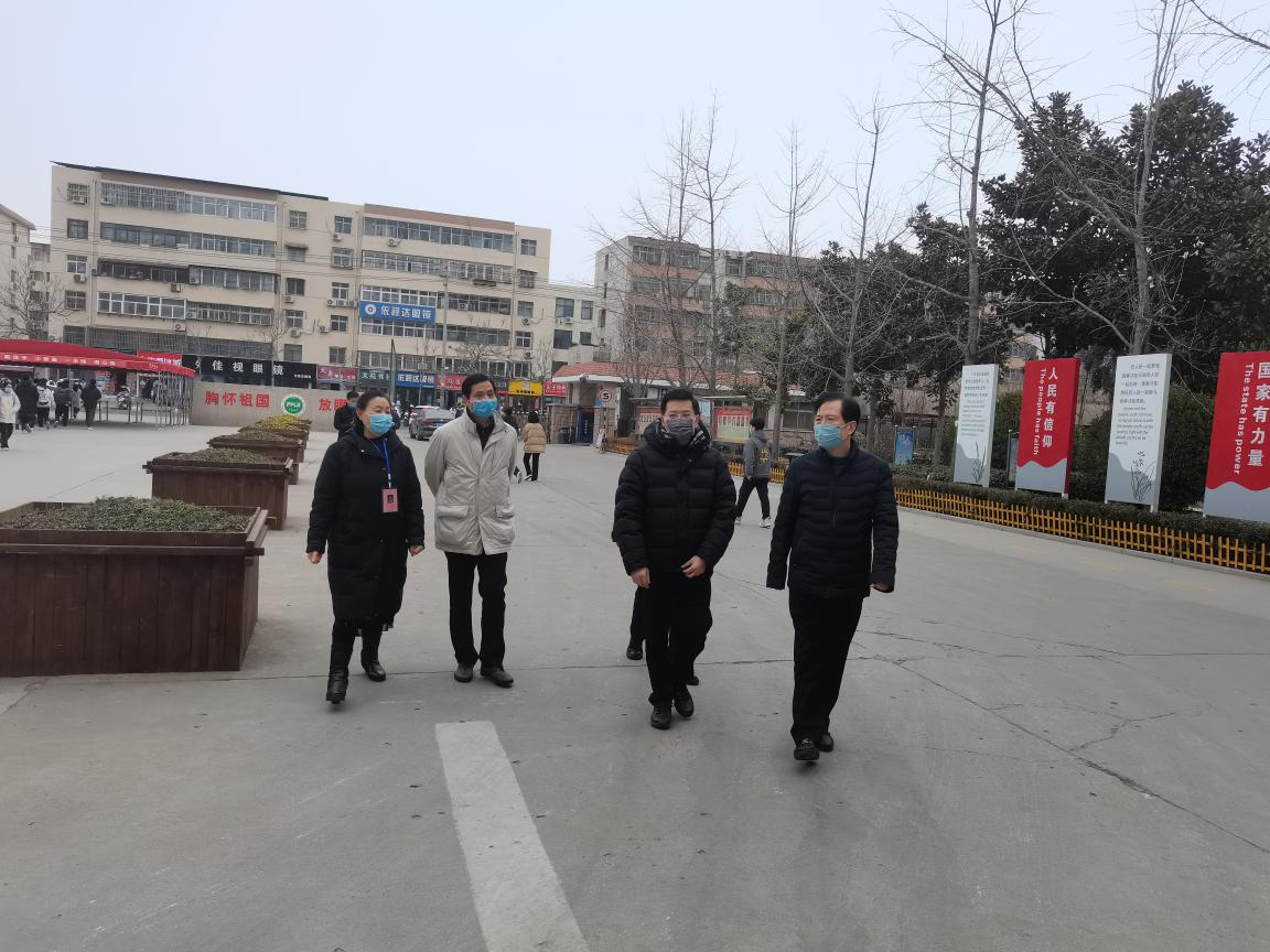 省教育厅二级巡视员刘林亚到濮阳市调研学校安全及开学准备工作