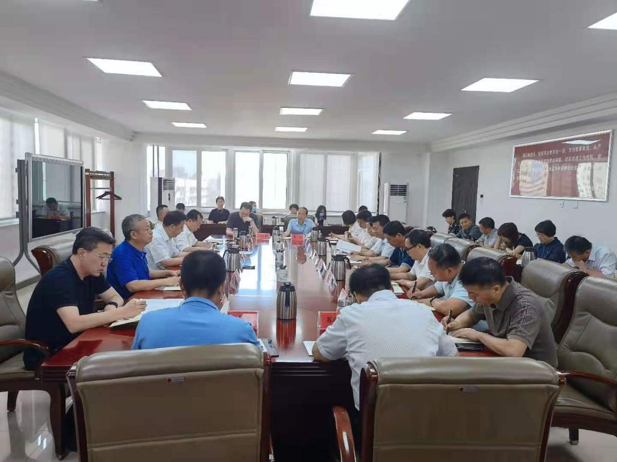 省司法厅厅长申黎明讲“深入学习贯彻<br>习近平总书记‘七一’重要讲话精神”专题党课
